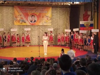 Стал призёром турнира по вольной борьбе