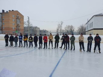 Первенство Уярского района по хоккею с мячом среди мужчин, посвященного памяти Баженова Геннадия Але Первенство Уярского района по хоккею с мячом среди мужчин, посвященного памяти Баженова Геннадия Але