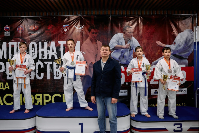 Отлично выступили на первенстве города Красноярска по киокушин 3
