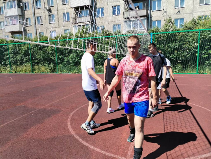 Соревнования по волейболу среди смешанных команд, посвященные Дню молодежи 3