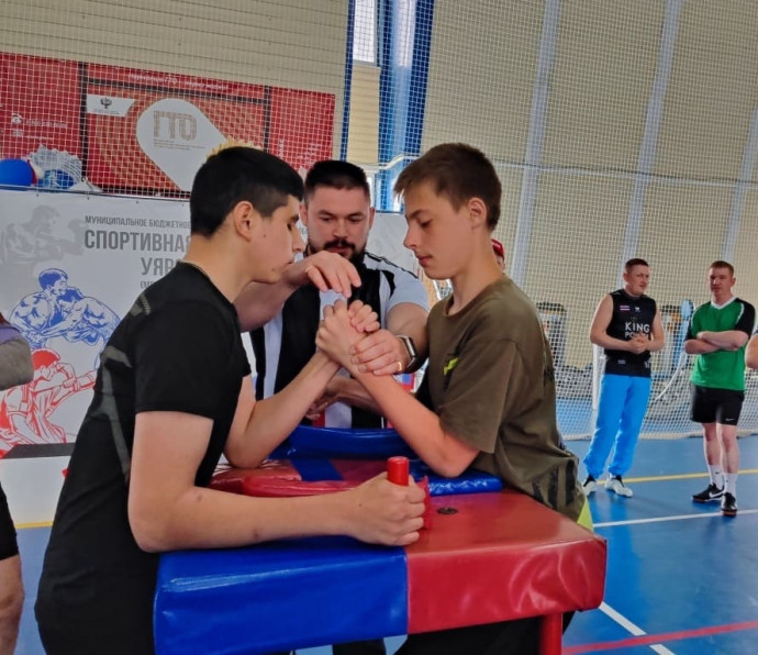 Померились силой в честь Дня России! 2