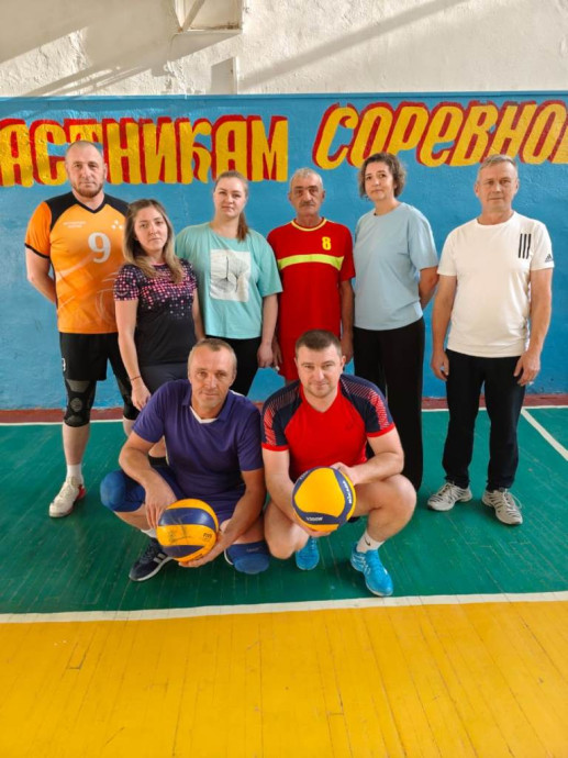 1 тур &nbsp;первенства Уярского района по волейболу среди ветеранов. 1