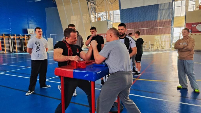 Первенство Уярского района по армрестлингу: богатырская наша сила! 6