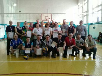 Турнир по волейболу среди людей старшего возраста к 23 февраля